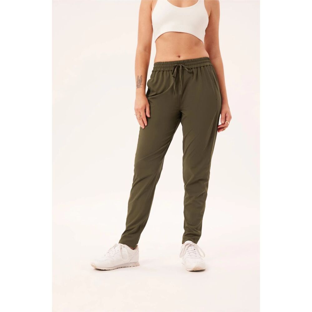 Girlfriend Collective Women S Organic Cotton Green Athleisure Jogger Sweatpants